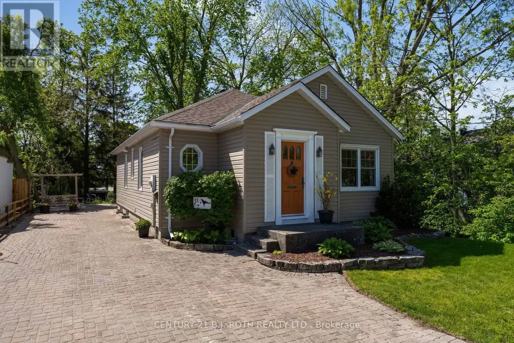 51 Henry Street, Barrie (Queen's Park)